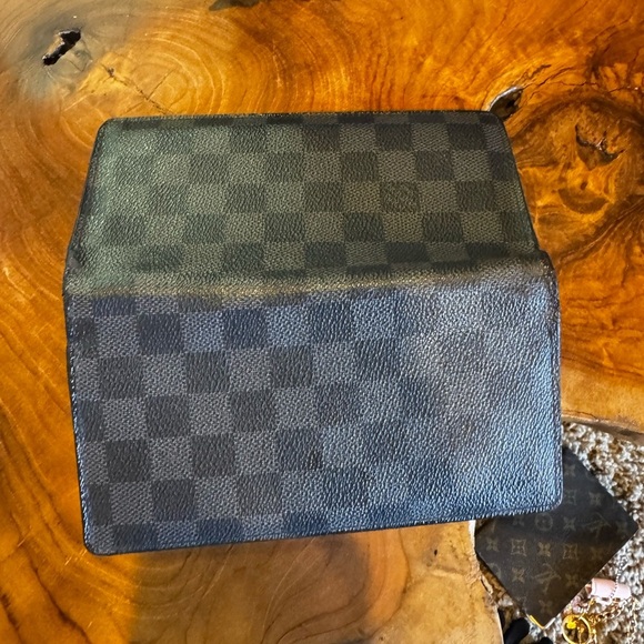 Louis Vuitton Damier Infini Porte feiulle
Brazza Long Wallet Purse/authentic - Picture 4 of 15